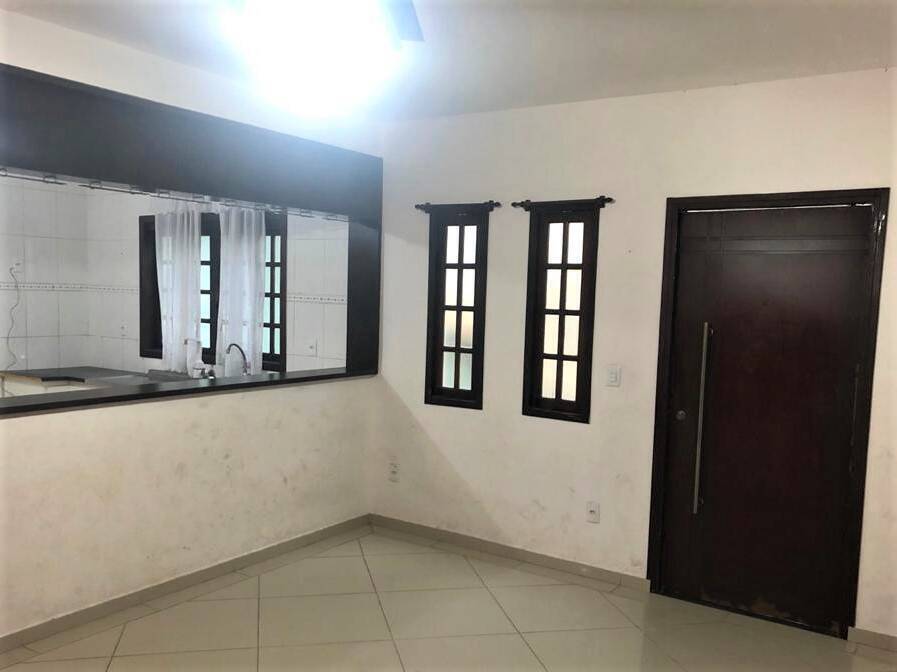 Apartamento para alugar com 2 quartos, 165m² - Foto 1