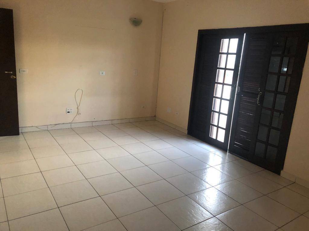 Apartamento para alugar com 2 quartos, 165m² - Foto 4