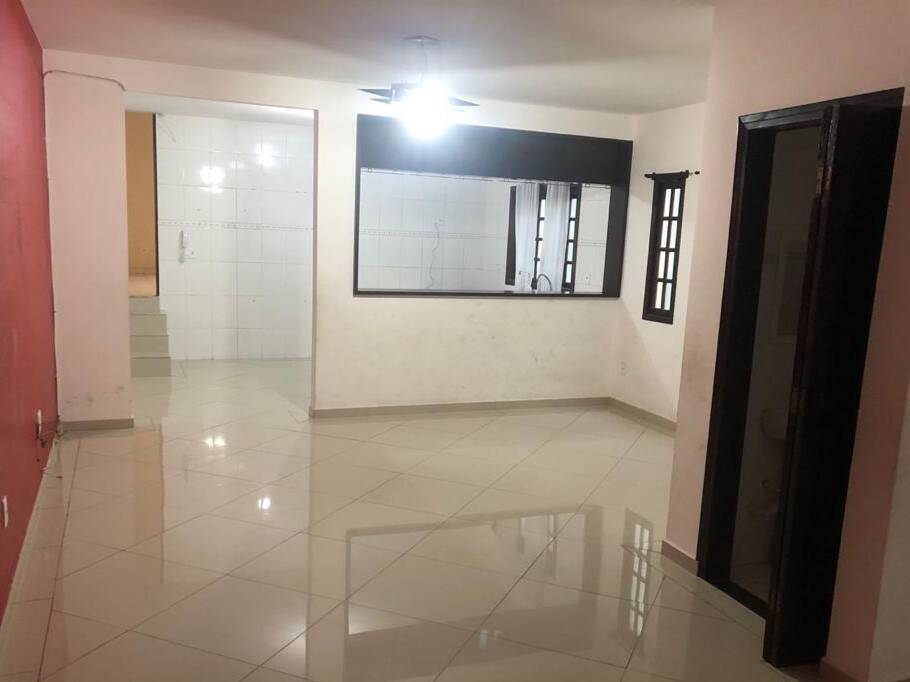 Apartamento para alugar com 2 quartos, 165m² - Foto 2