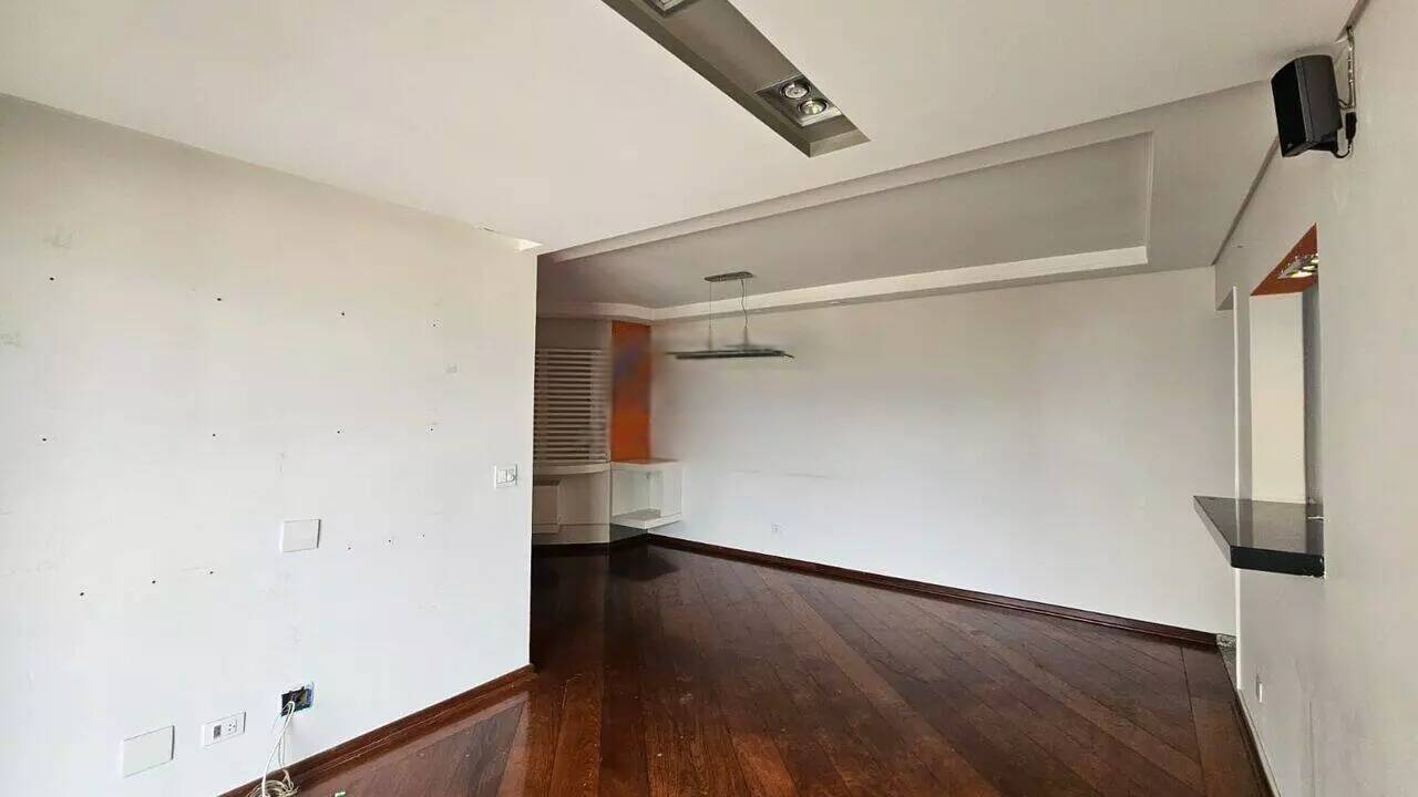 Apartamento à venda e aluguel com 3 quartos, 102m² - Foto 5