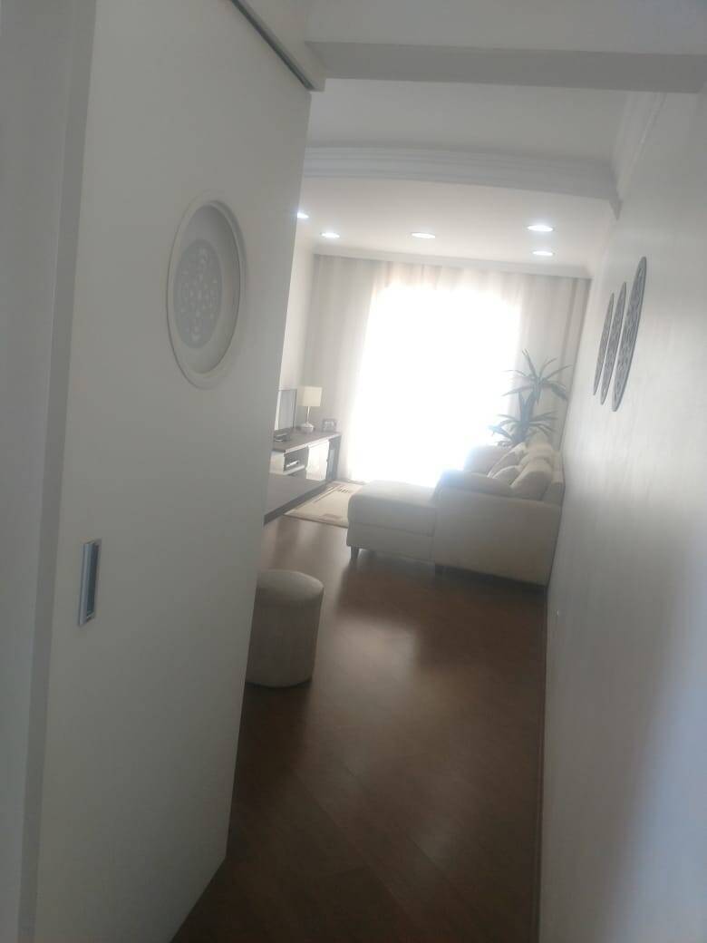 Apartamento à venda com 2 quartos, 64m² - Foto 4