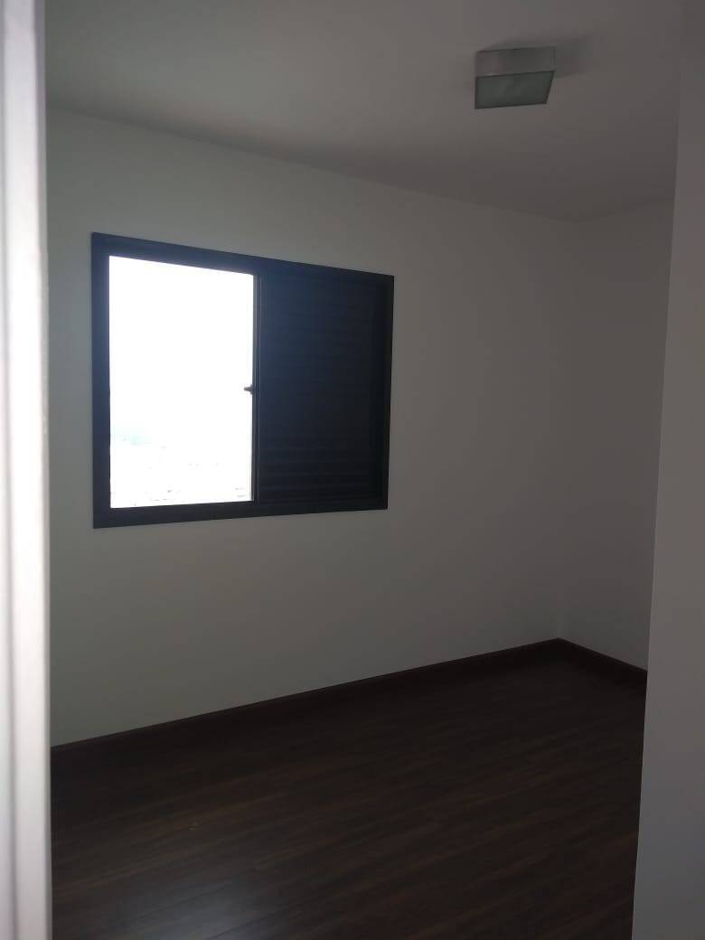 Apartamento à venda com 3 quartos, 85m² - Foto 9