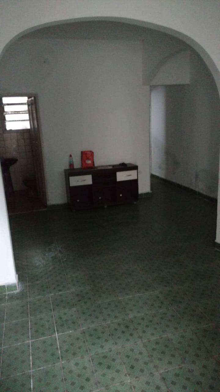 Casa à venda com 3 quartos, 200m² - Foto 2