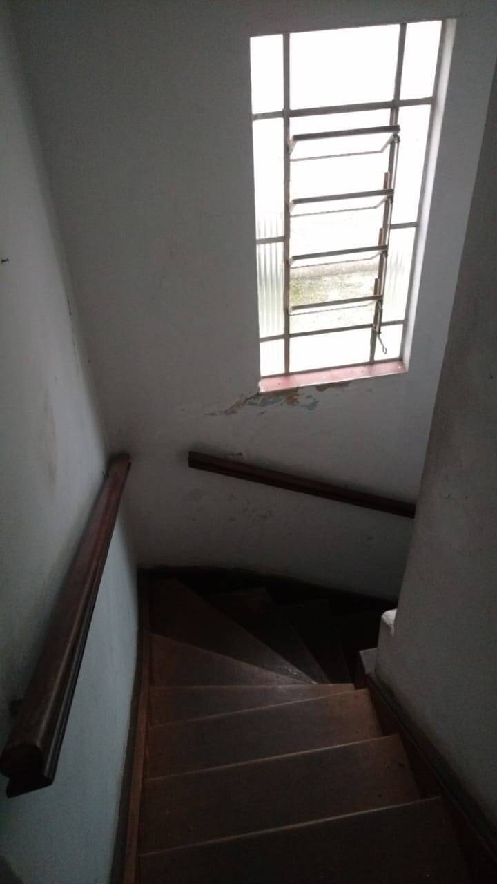 Casa à venda com 3 quartos, 200m² - Foto 7