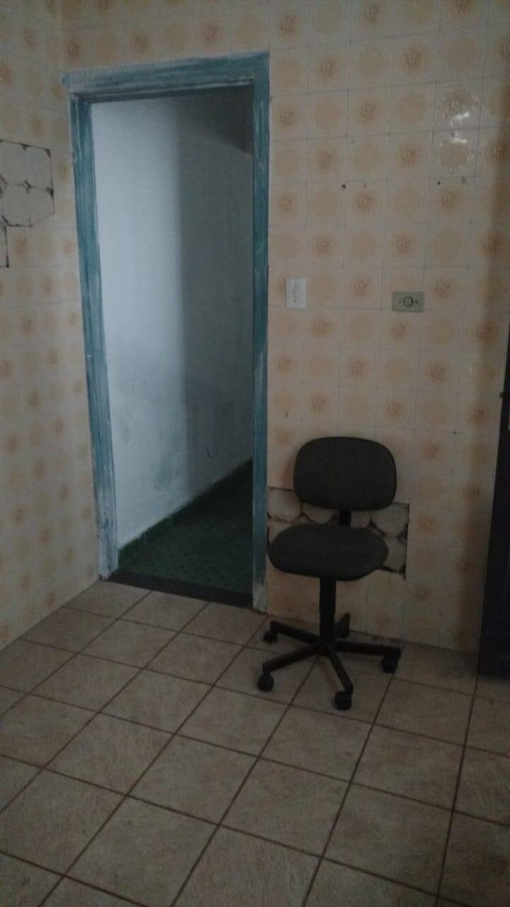 Casa à venda com 3 quartos, 200m² - Foto 6