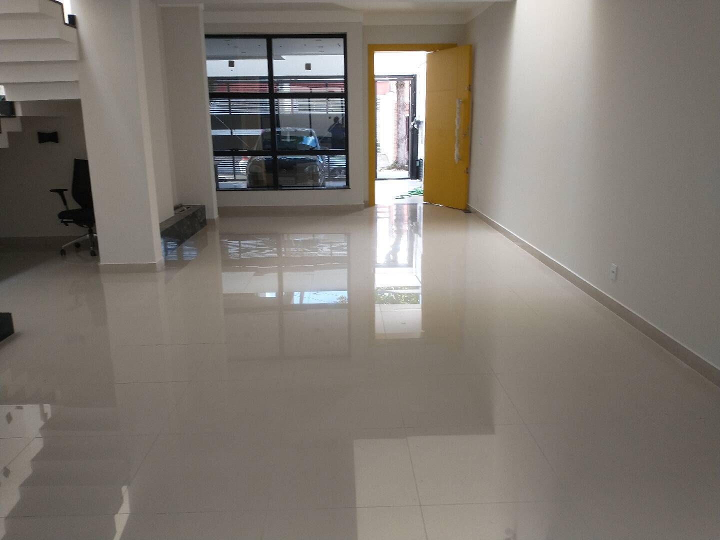 Casa à venda com 3 quartos, 260m² - Foto 1