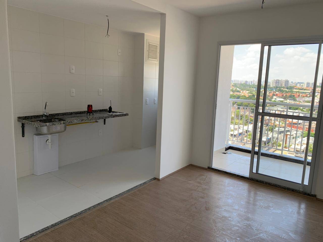 Apartamento à venda com 2 quartos, 56m² - Foto 1