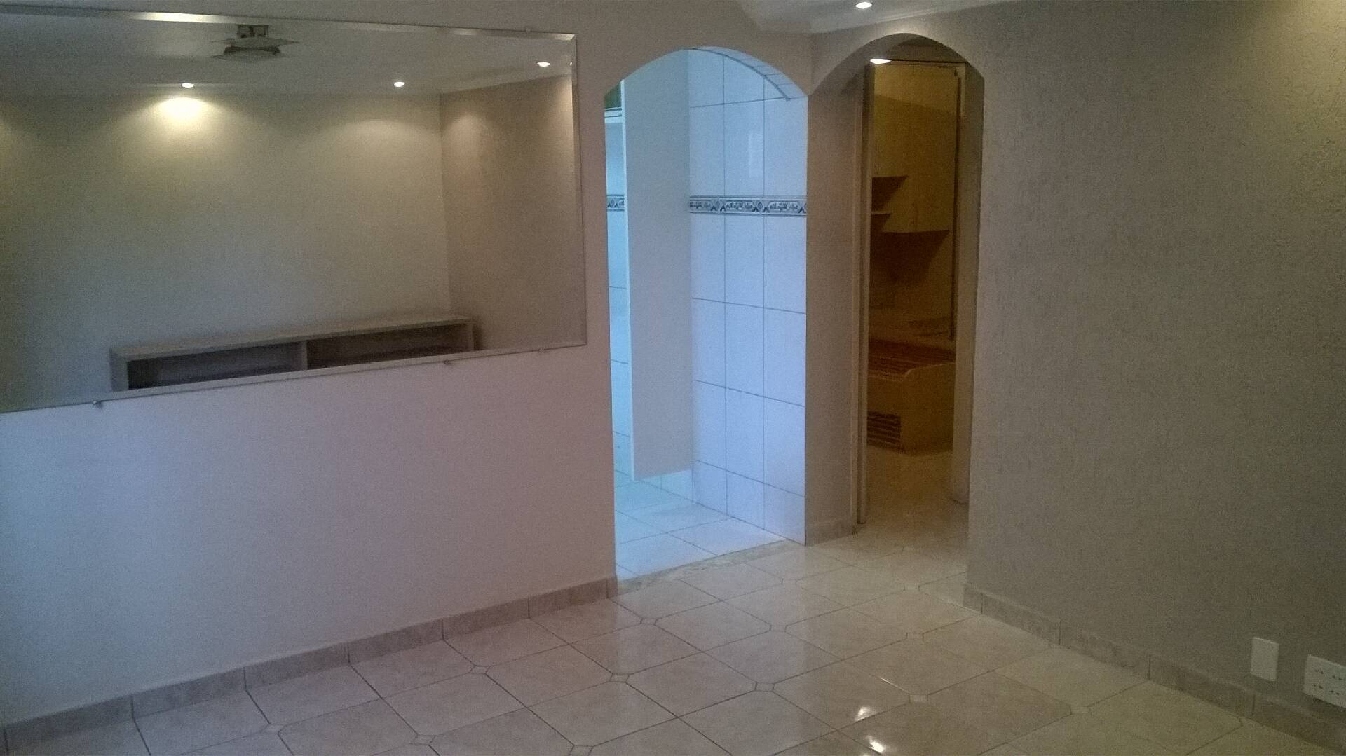 Apartamento à venda com 2 quartos, 55m² - Foto 1