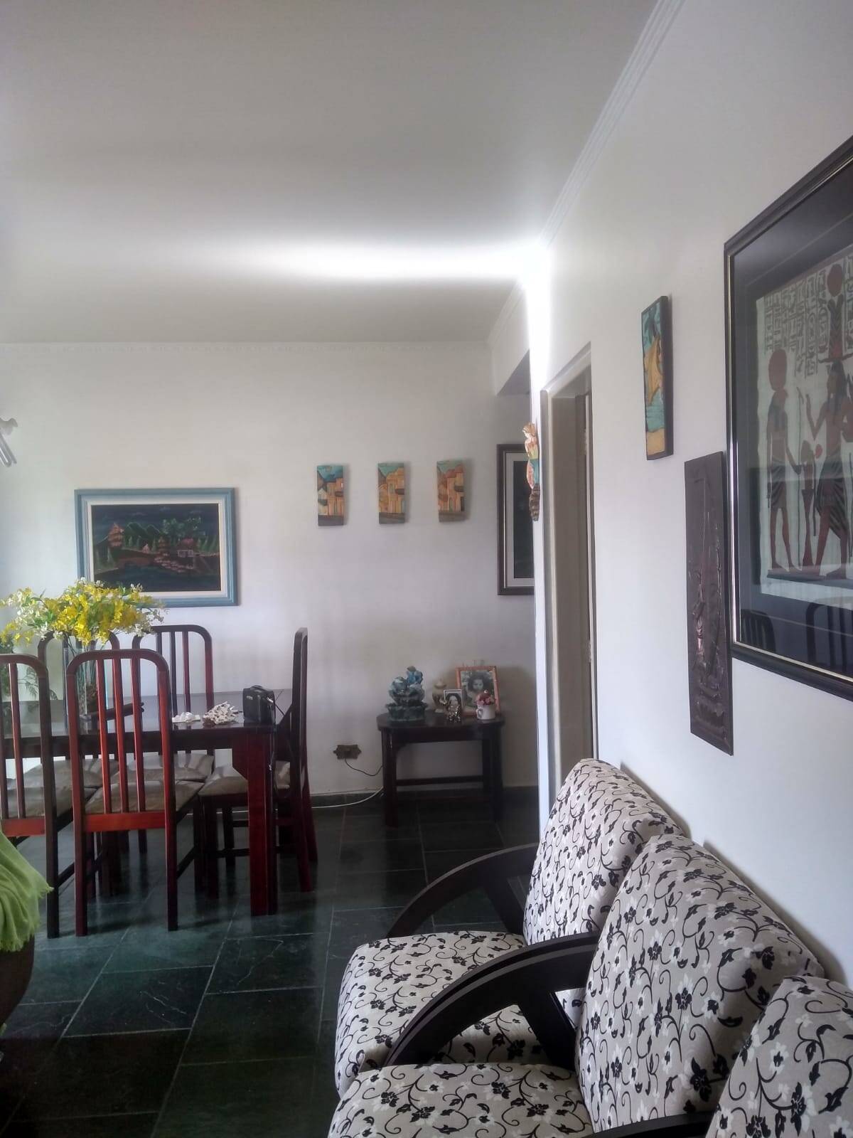 Apartamento à venda com 2 quartos, 87m² - Foto 2