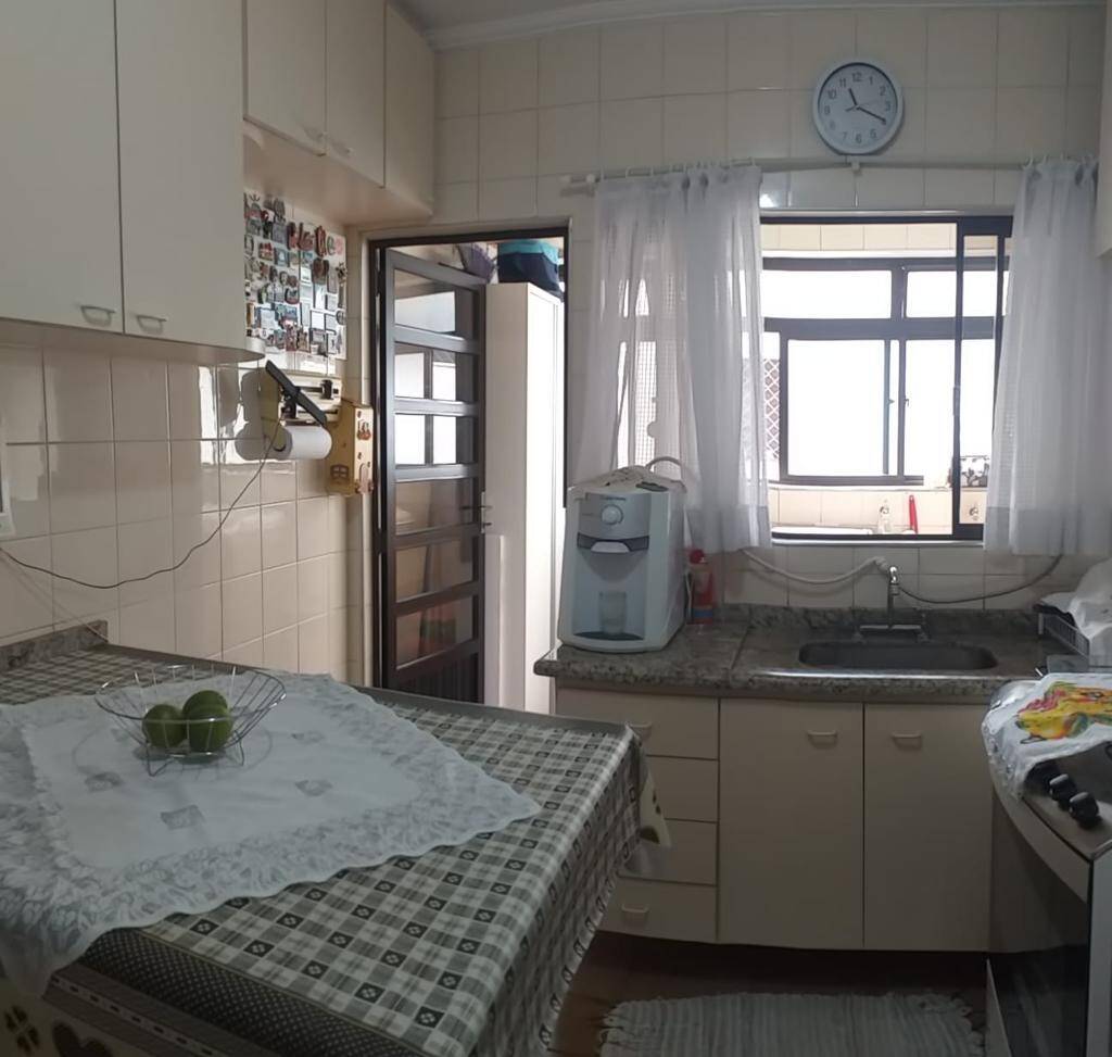 Apartamento à venda com 3 quartos, 84m² - Foto 9