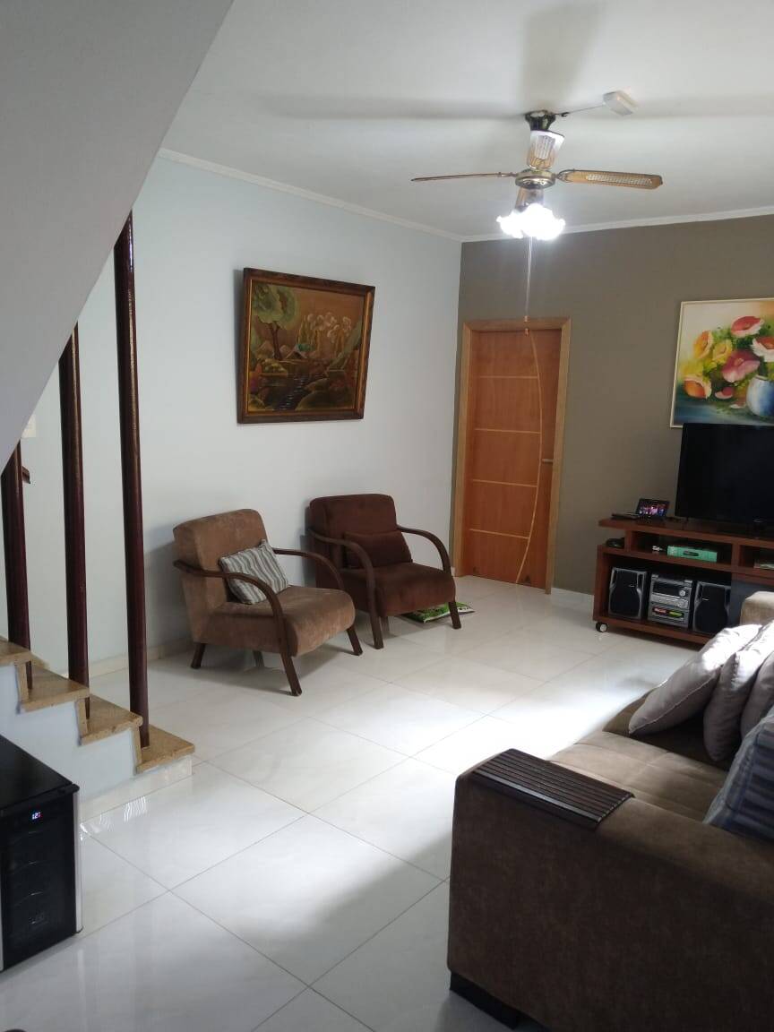 Casa à venda com 2 quartos, 169m² - Foto 3