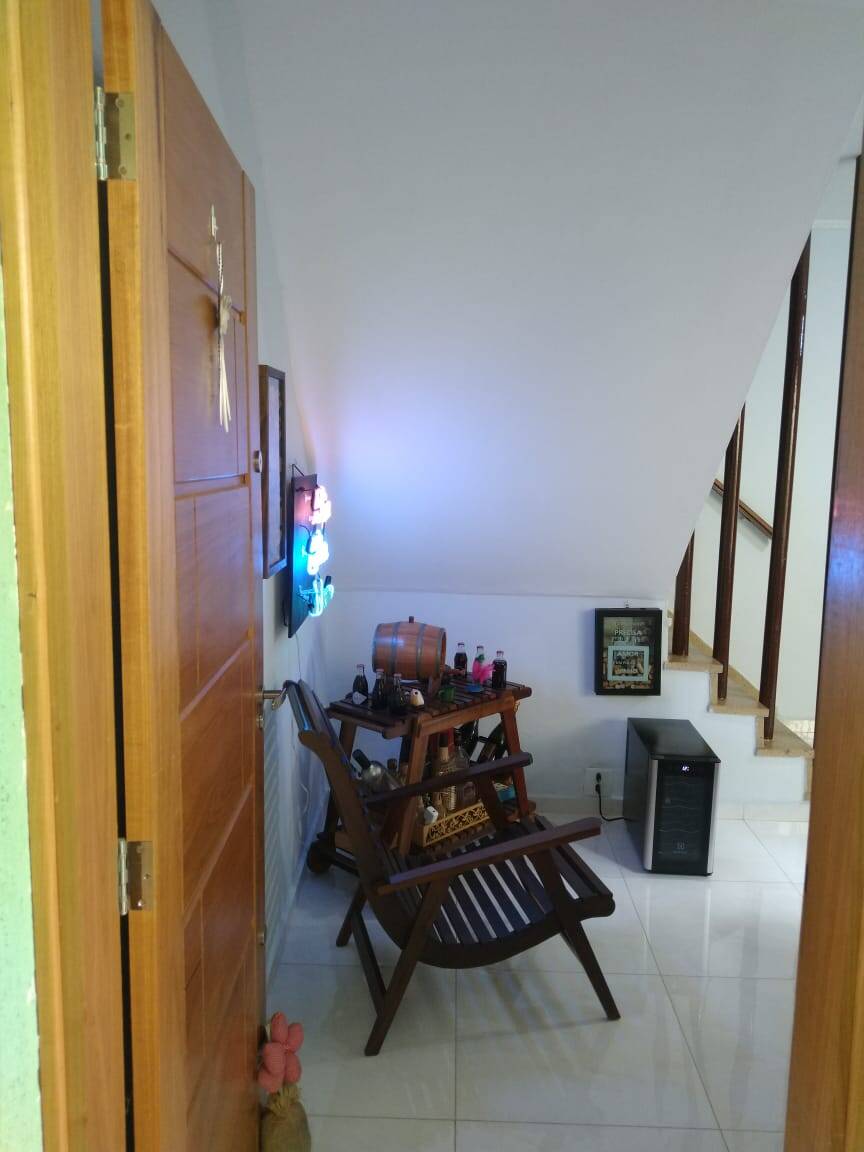 Casa à venda com 2 quartos, 169m² - Foto 4