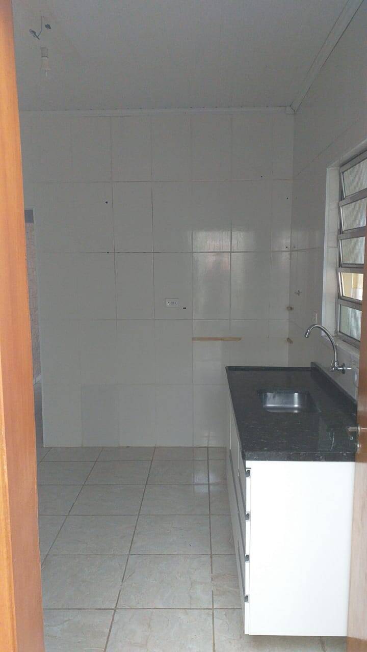 Casa à venda com 1 quarto, 130m² - Foto 6