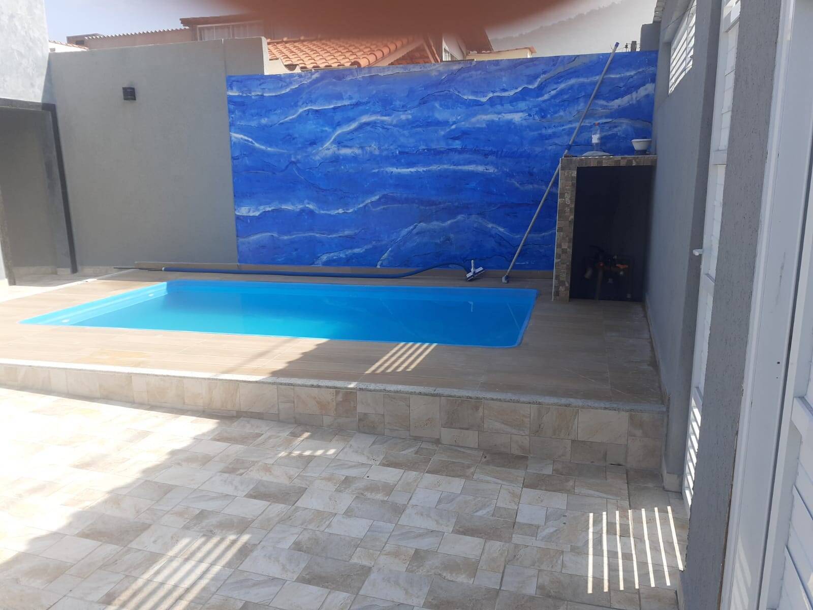 Casa à venda com 3 quartos, 250m² - Foto 1