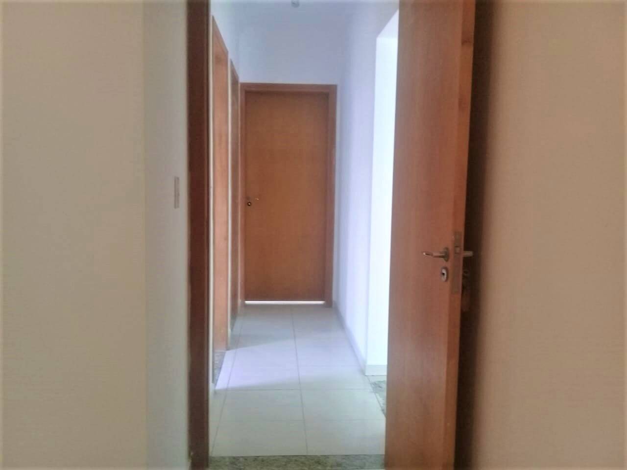 Apartamento à venda com 3 quartos, 85m² - Foto 7