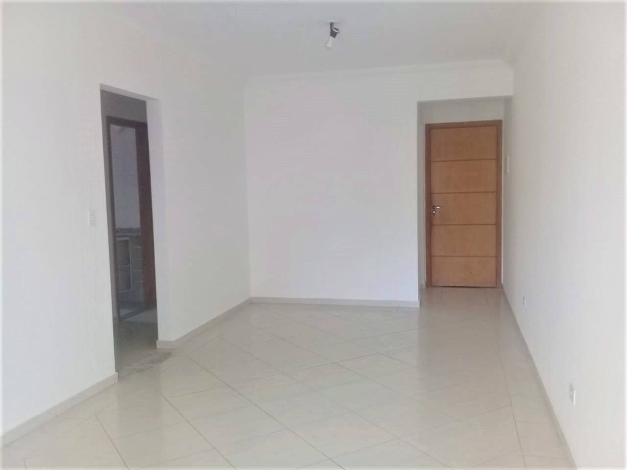 Apartamento à venda com 3 quartos, 85m² - Foto 1