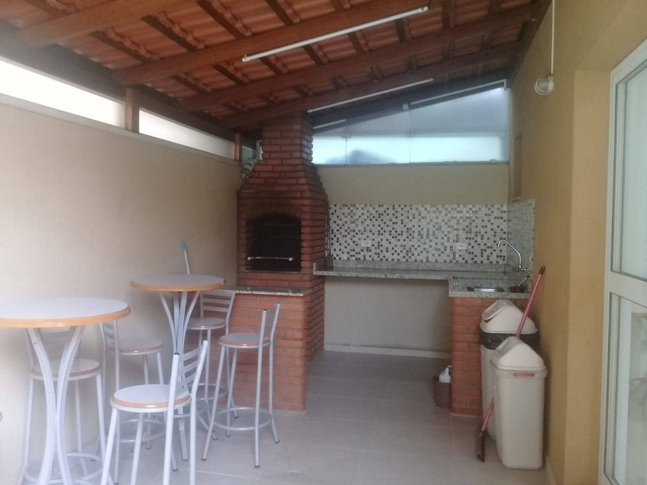 Apartamento à venda com 3 quartos, 85m² - Foto 13