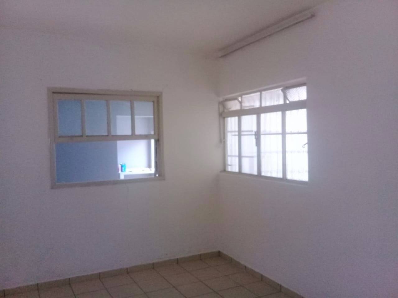 Casa à venda com 4 quartos, 331m² - Foto 29