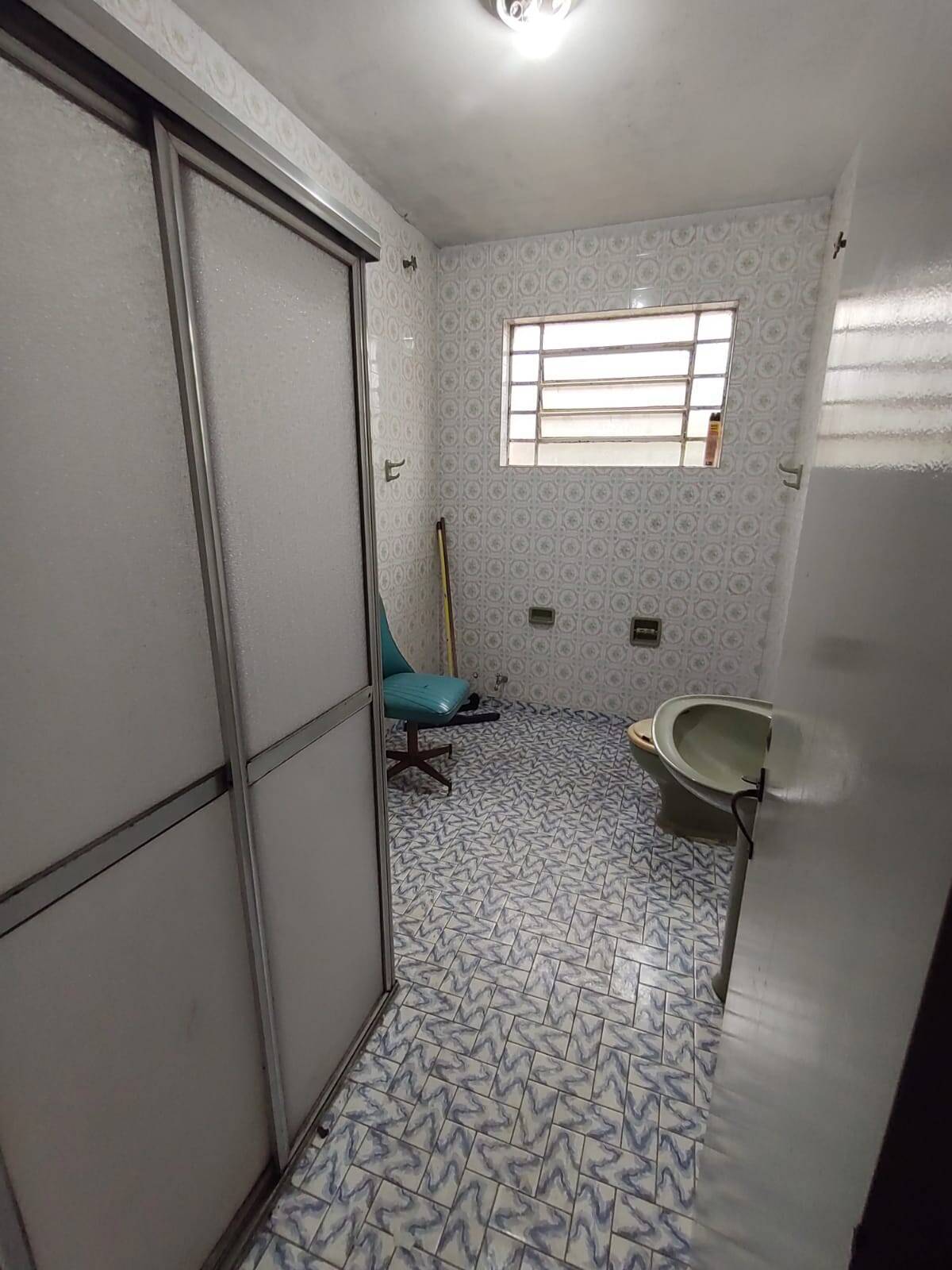 Casa à venda com 2 quartos, 229m² - Foto 11