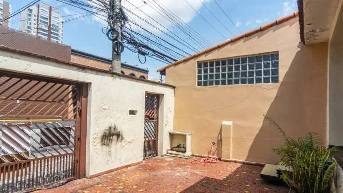 Casa à venda com 2 quartos, 123m² - Foto 1