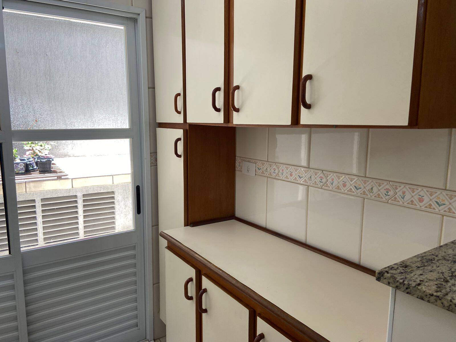 Apartamento à venda com 3 quartos, 110m² - Foto 9