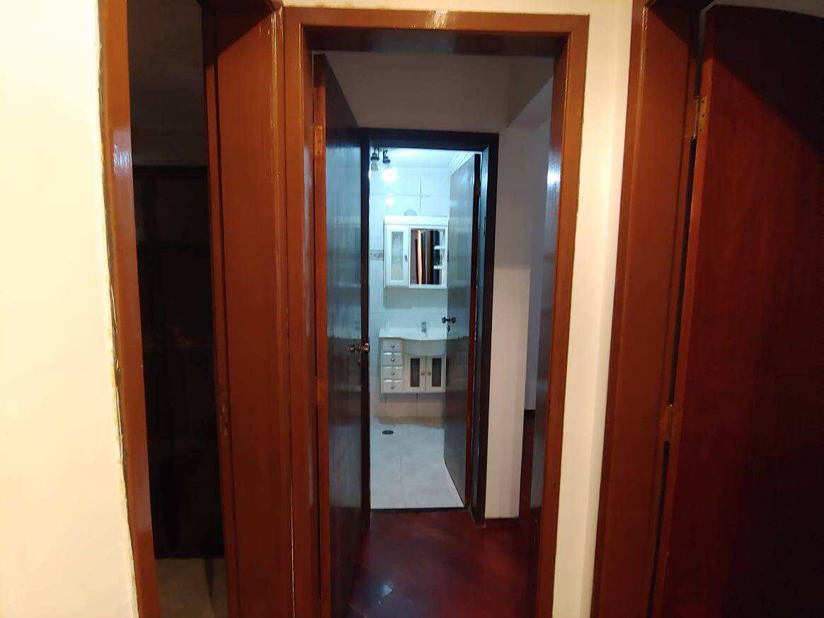 Apartamento à venda com 2 quartos, 62m² - Foto 5