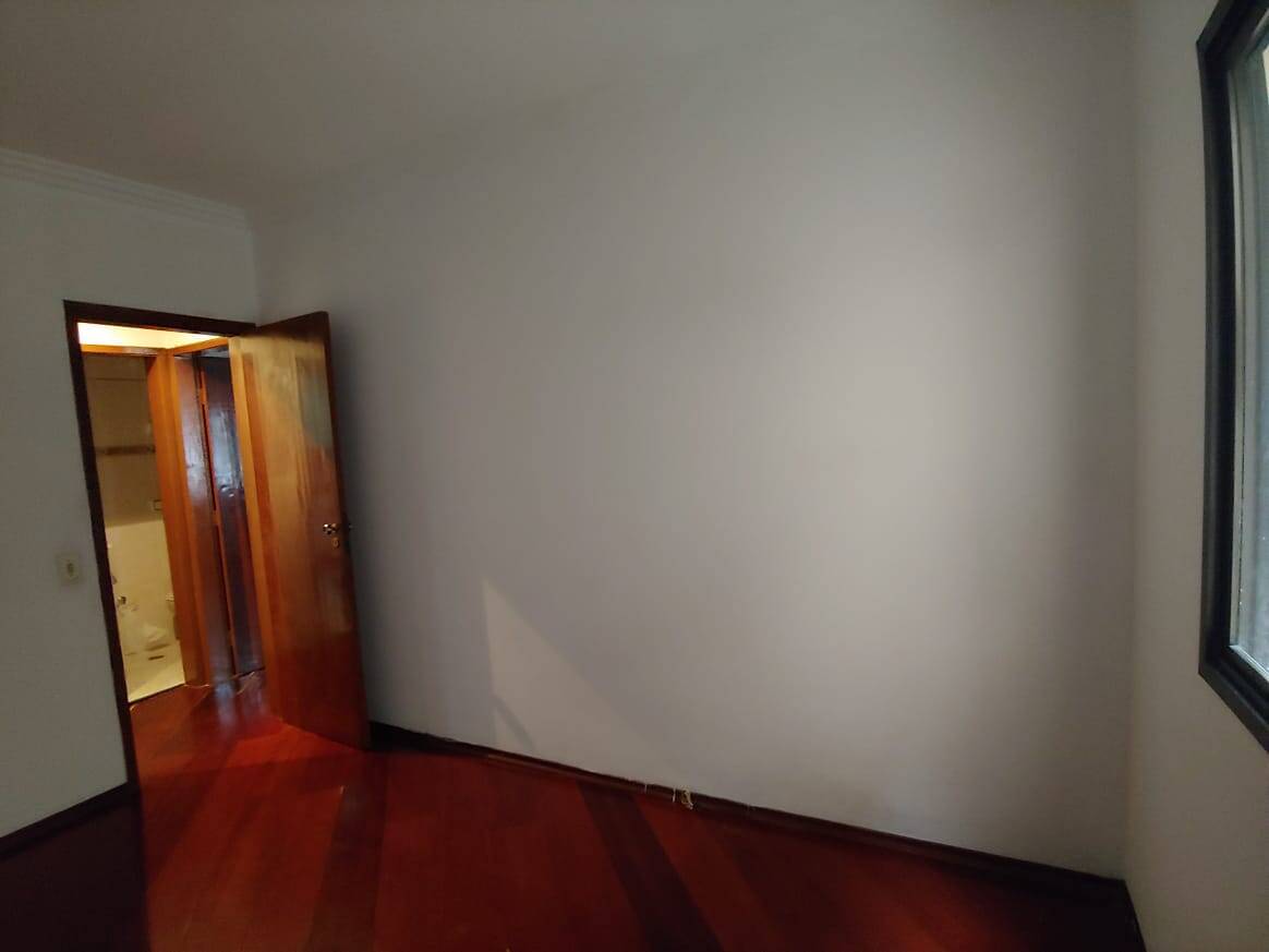 Apartamento à venda com 2 quartos, 62m² - Foto 17