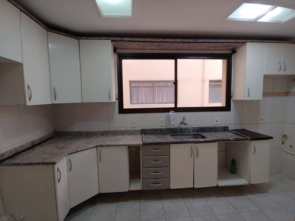 Apartamento à venda com 2 quartos, 62m² - Foto 24