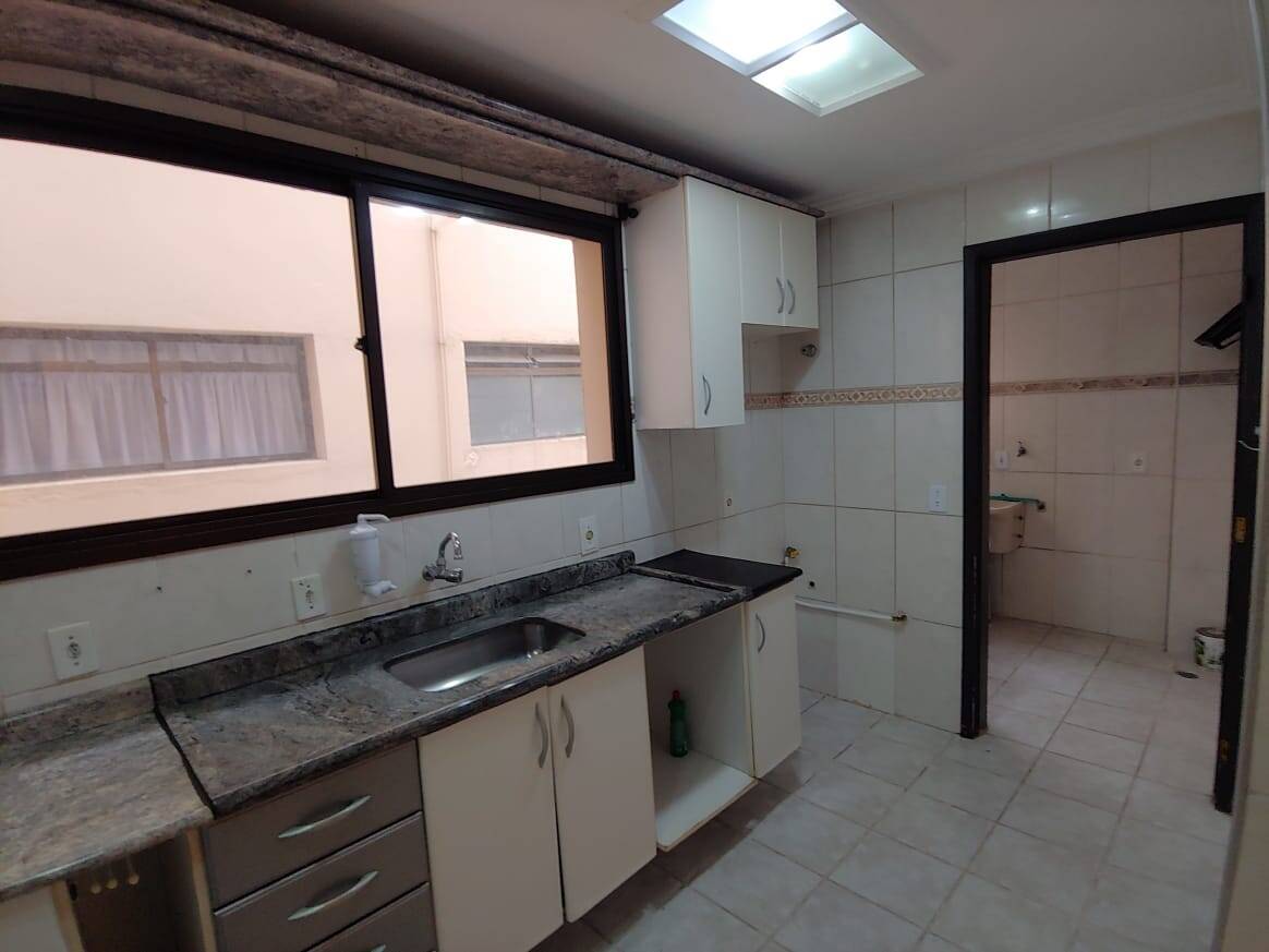 Apartamento à venda com 2 quartos, 62m² - Foto 28