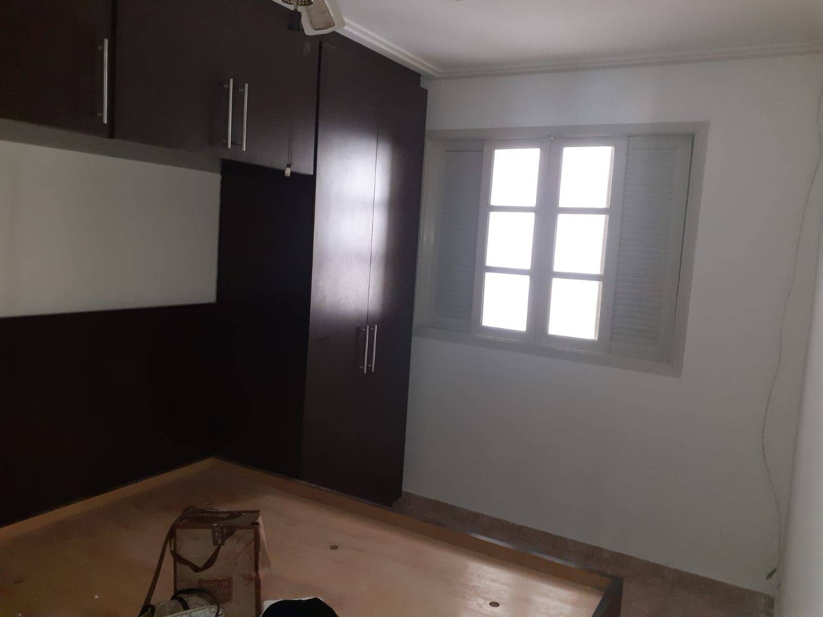 Casa à venda com 2 quartos, 100m² - Foto 8