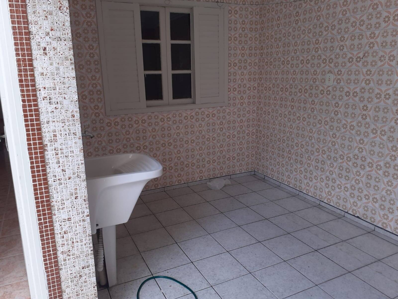 Casa à venda com 2 quartos, 100m² - Foto 12