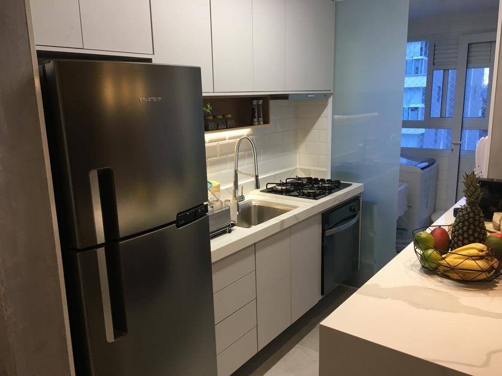 Apartamento à venda com 2 quartos, 65m² - Foto 7