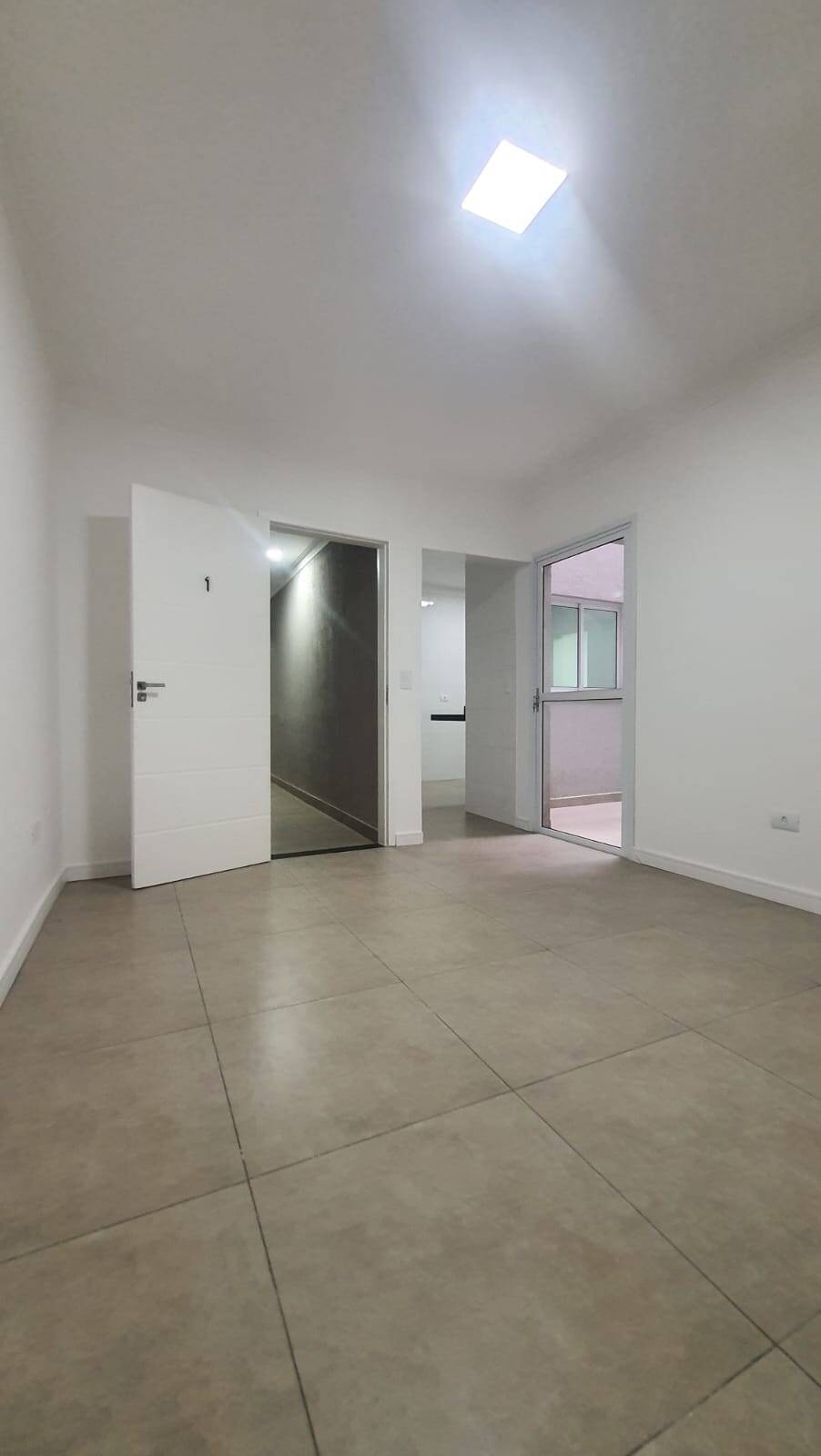 Apartamento à venda com 3 quartos, 76m² - Foto 1