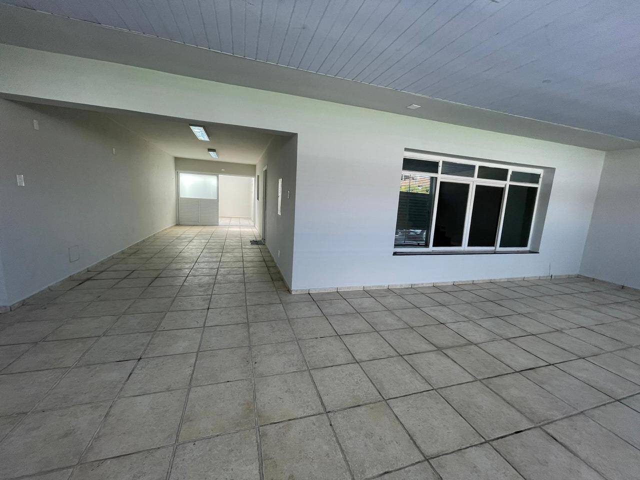 Prédio Inteiro à venda e aluguel, 350m² - Foto 2