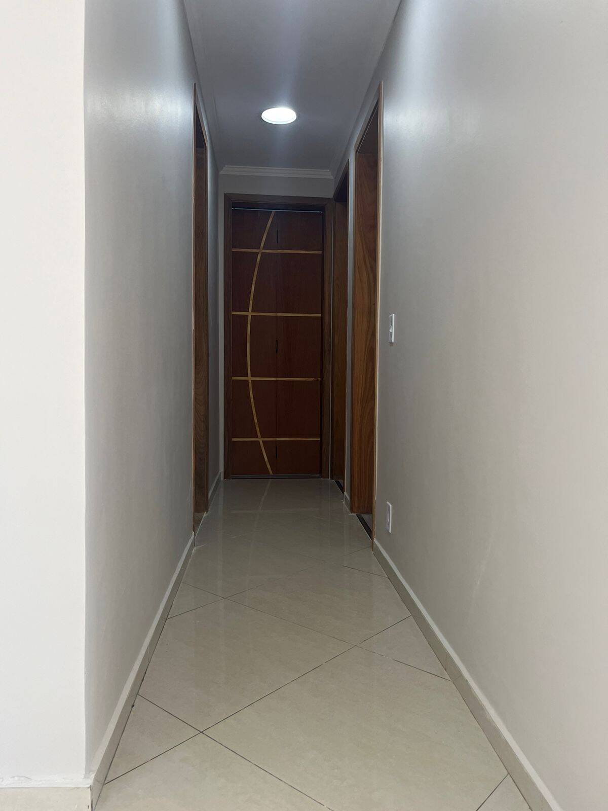 Apartamento à venda com 3 quartos, 60m² - Foto 2