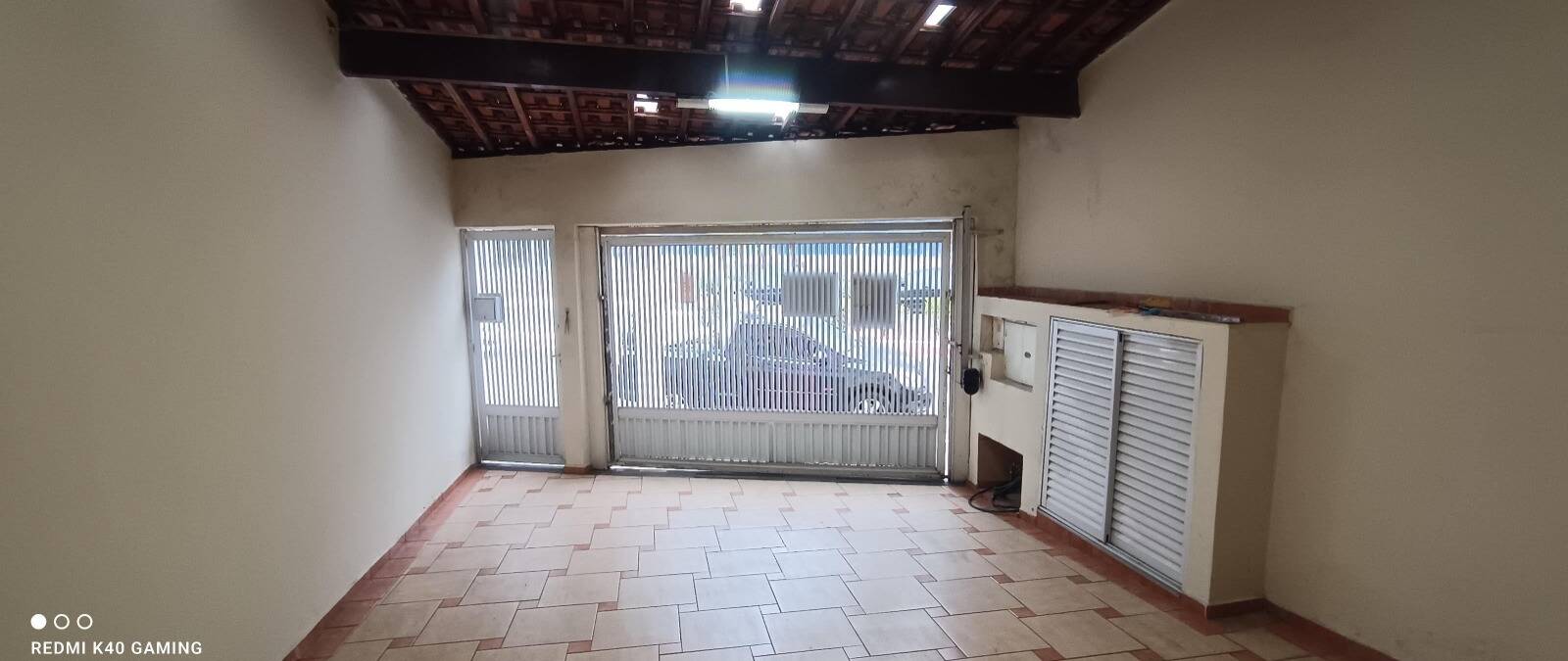 Casa à venda com 3 quartos, 174m² - Foto 1