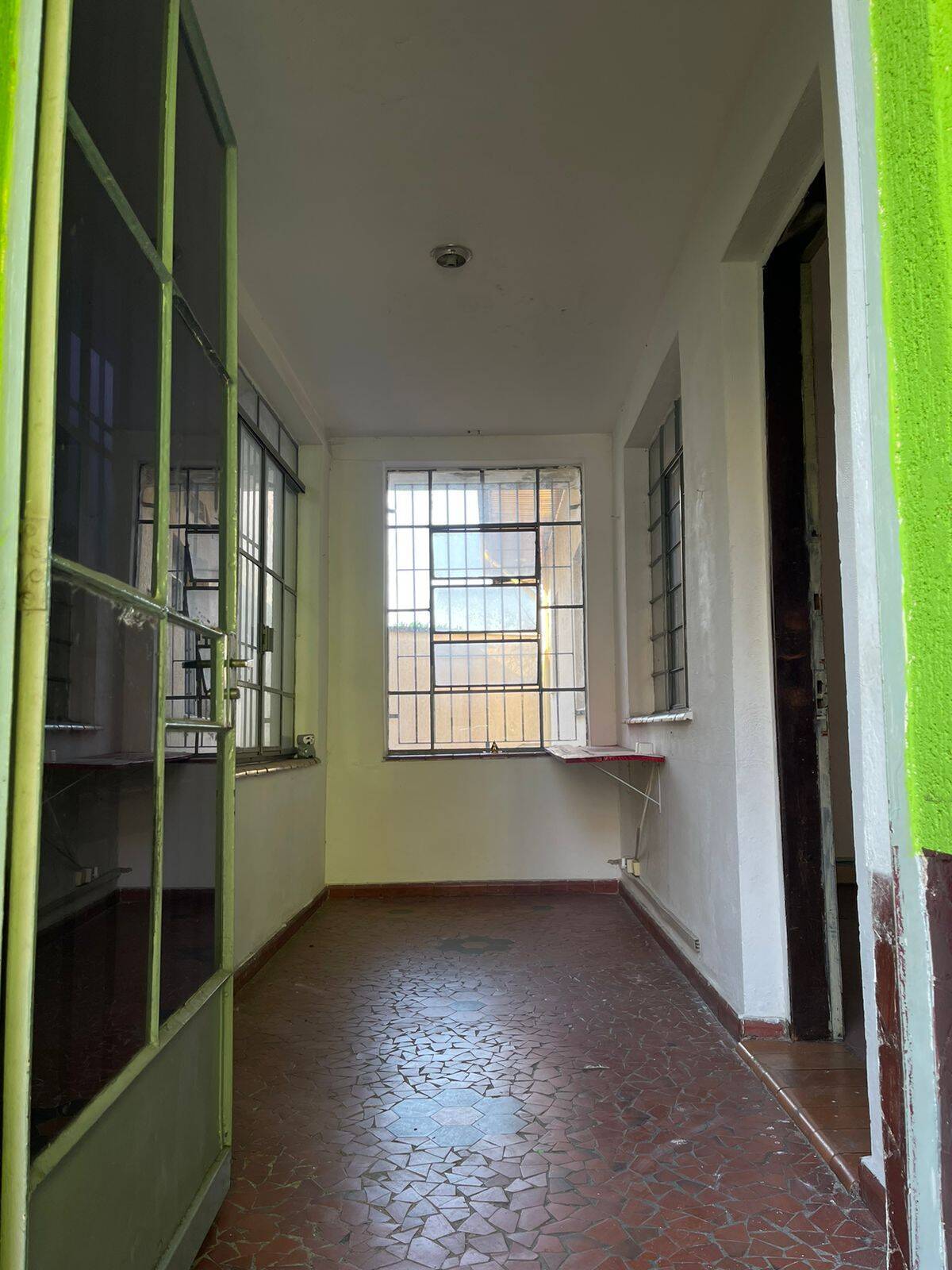 Prédio Inteiro para alugar, 200m² - Foto 3