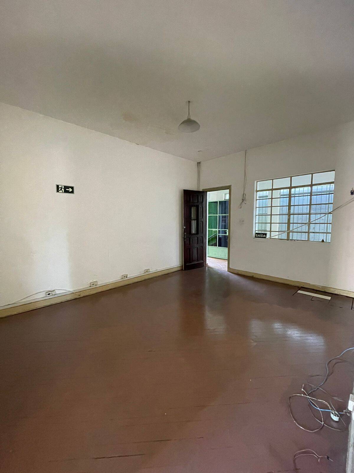 Prédio Inteiro para alugar, 200m² - Foto 4