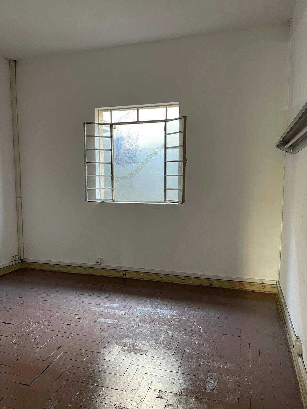 Prédio Inteiro para alugar, 200m² - Foto 2