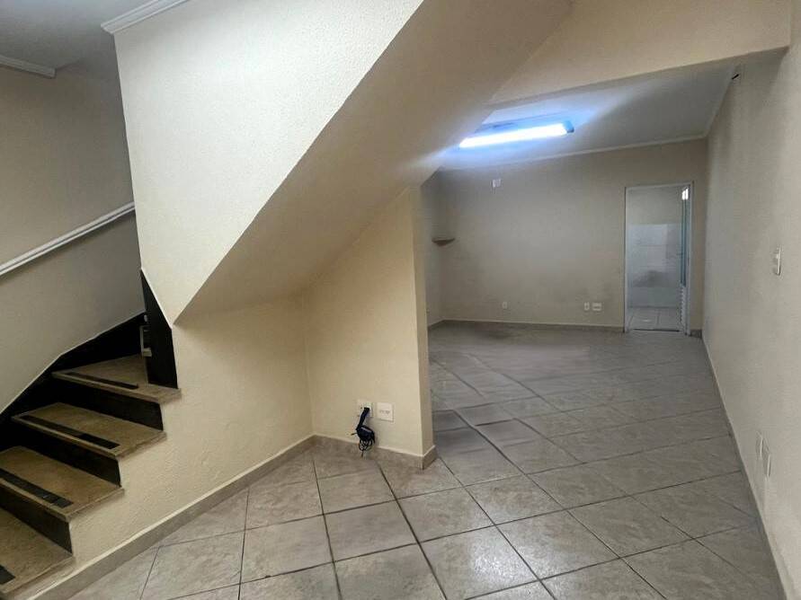 Sobrado para alugar com 2 quartos, 107m² - Foto 4