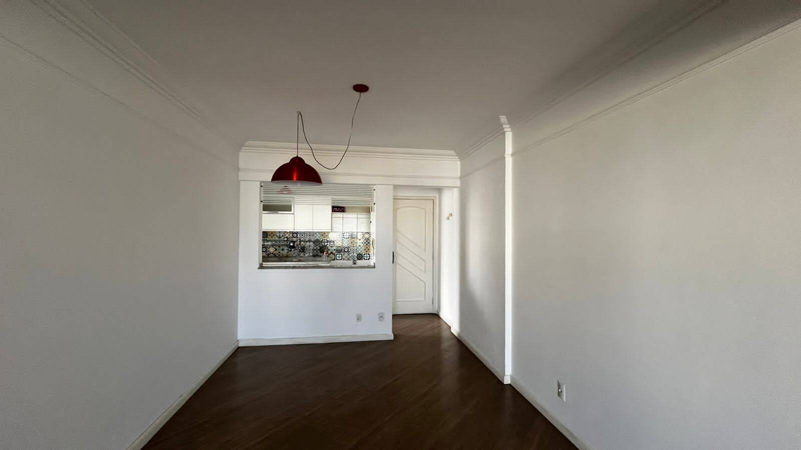 Apartamento à venda com 2 quartos, 75m² - Foto 4