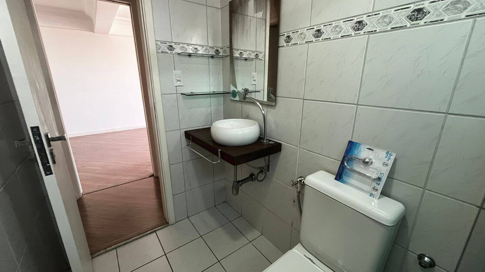 Apartamento à venda com 2 quartos, 75m² - Foto 9