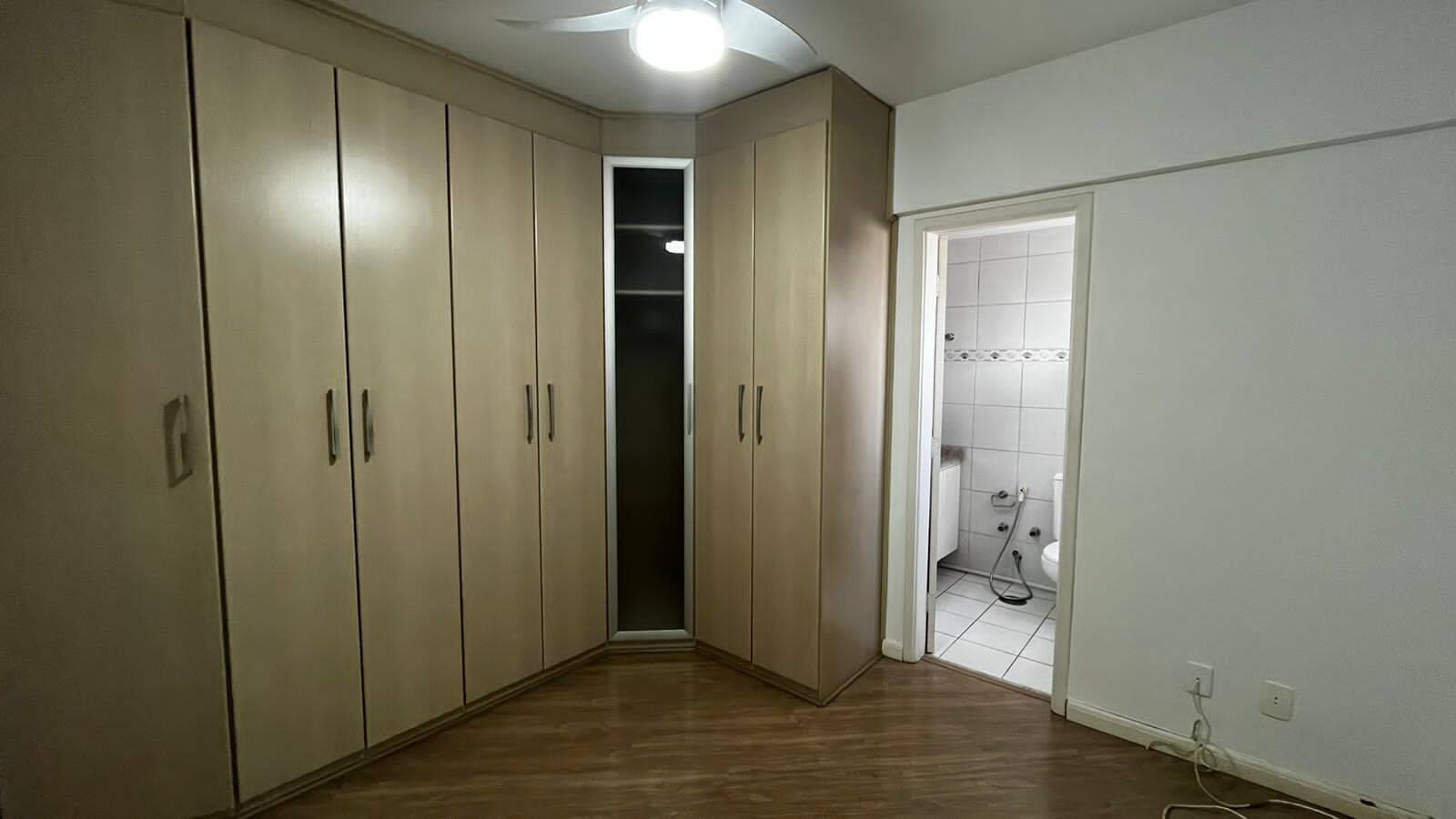 Apartamento à venda com 2 quartos, 75m² - Foto 11