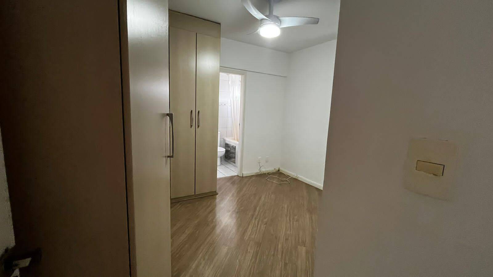 Apartamento à venda com 2 quartos, 75m² - Foto 10