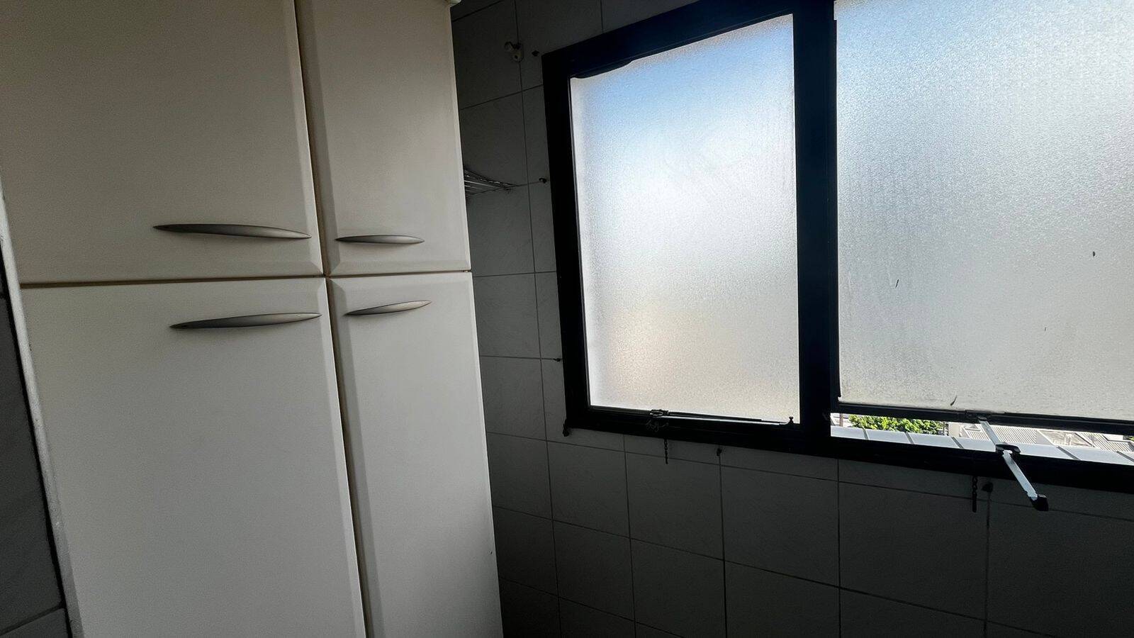 Apartamento à venda com 2 quartos, 75m² - Foto 20