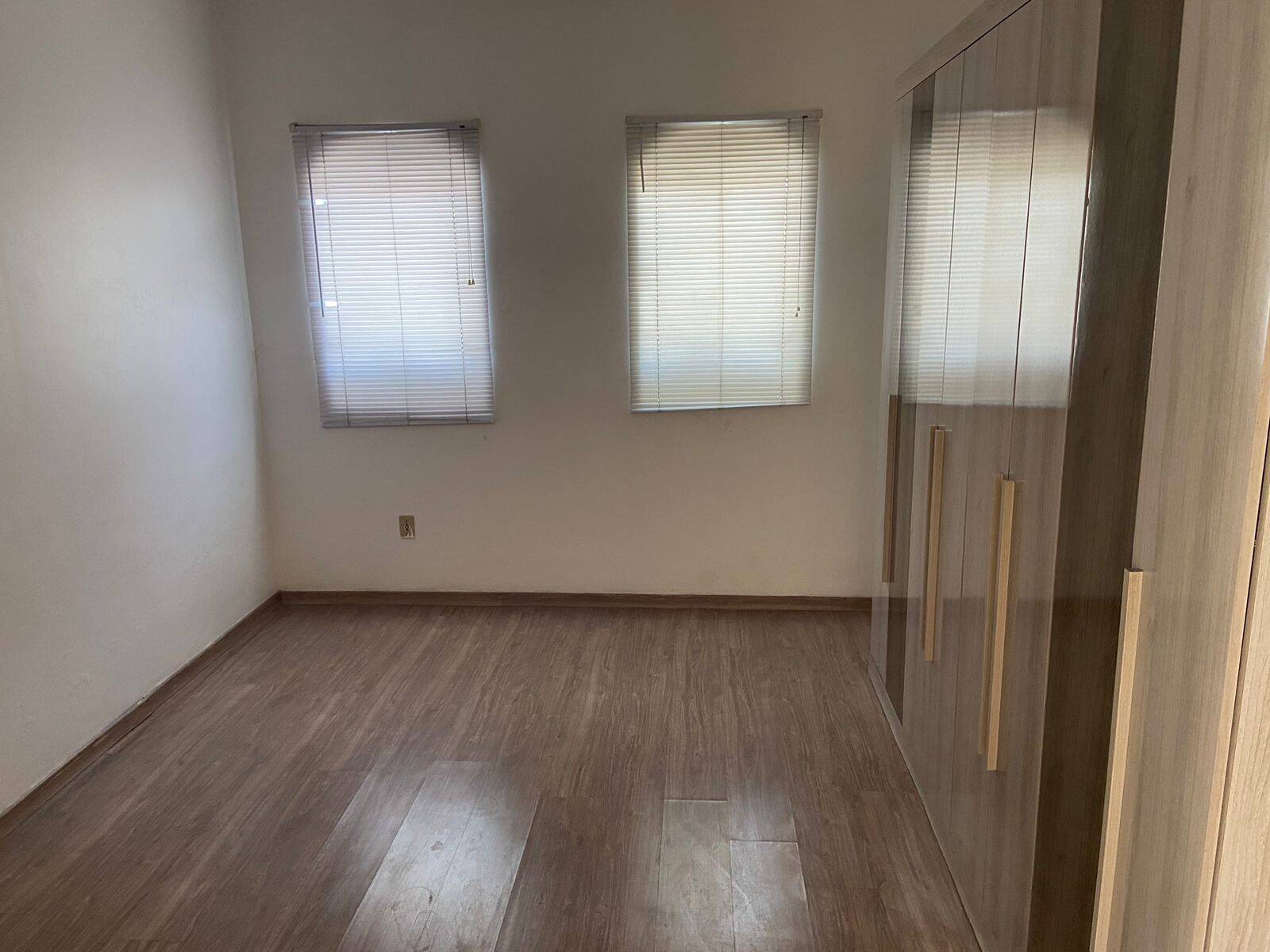 Apartamento para alugar com 2 quartos, 108m² - Foto 7