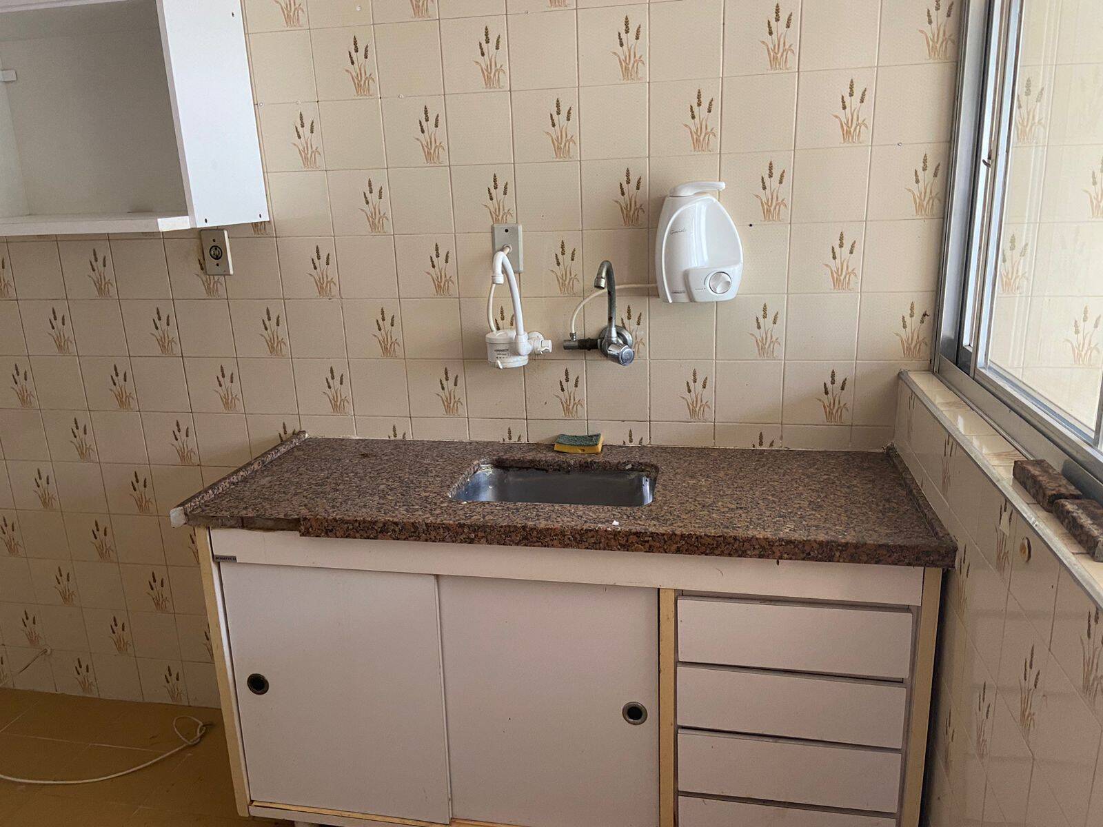 Apartamento para alugar com 2 quartos, 108m² - Foto 13