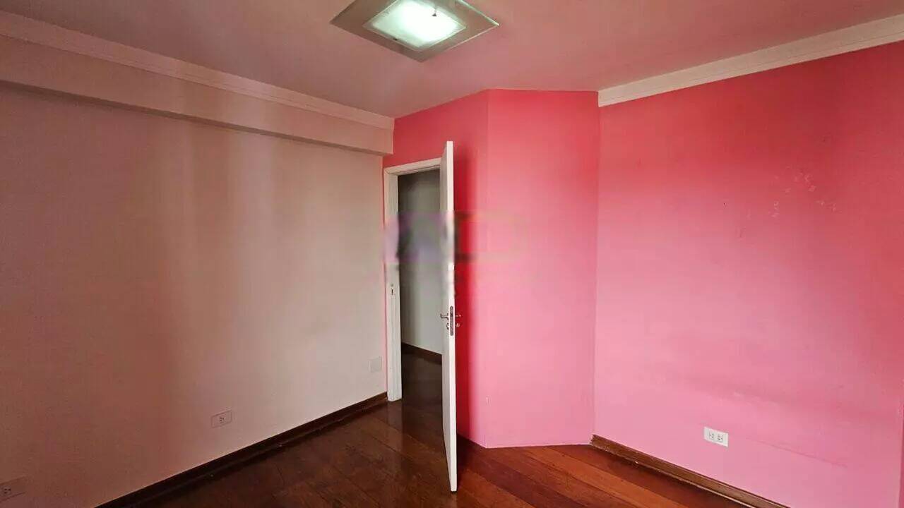 Apartamento para alugar com 3 quartos, 102m² - Foto 12